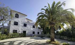 Charmante villa de style traditionnel avec vue mer et montagne à vendre à El Madroñal, Benahavis, Marbella 12623 