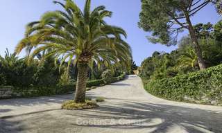 Charmante villa de style traditionnel avec vue mer et montagne à vendre à El Madroñal, Benahavis, Marbella 12636 