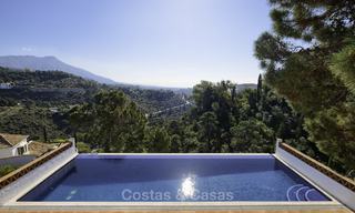 Charmante villa de style traditionnel avec vue mer et montagne à vendre à El Madroñal, Benahavis, Marbella 12639 