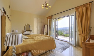 Villa rustique avec vue sur la mer et les montagnes à vendre, Benahavis, Marbella 12665 