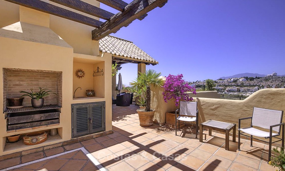 Spacieux duplex penthouse avec vue panoramique à vendre entre Estepona et Marbella 12683