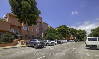 Appartement entièrement rénové avec vue sur la mer à vendre près du port de plaisance d'Estepona, Estepona 12802 