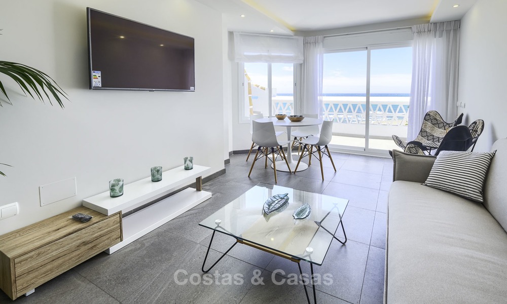 Penthouse de plage entièrement rénové avec vue sur la mer à vendre, Mijas Costa 12893