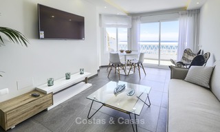 Penthouse de plage entièrement rénové avec vue sur la mer à vendre, Mijas Costa 12893 