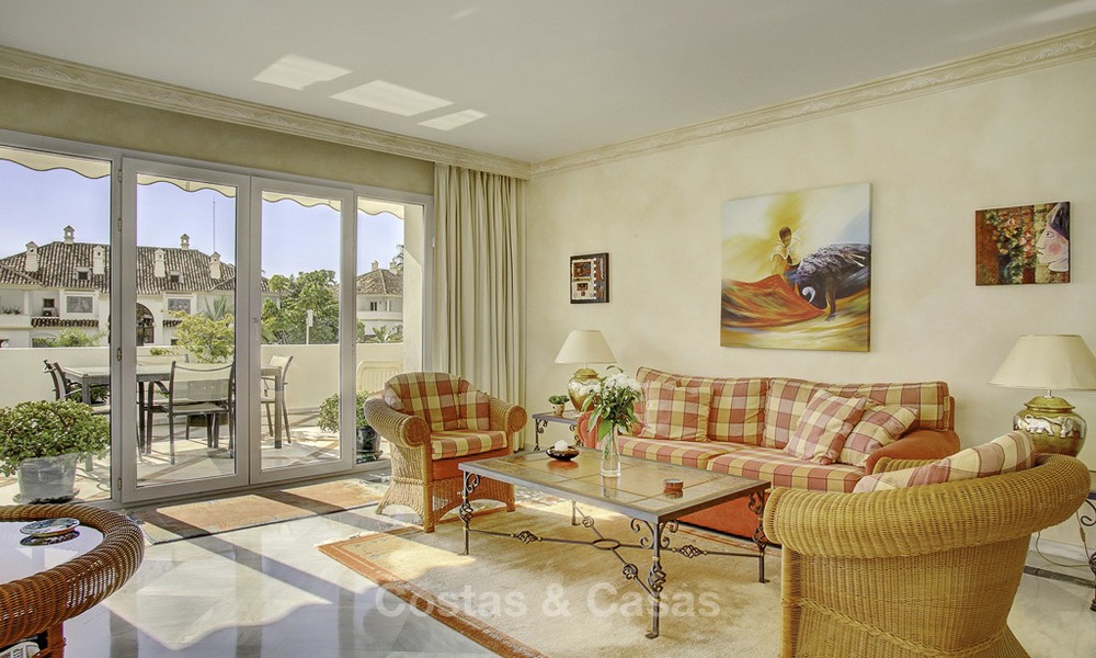 Appartement spacieux avec vue panoramique sur la mer à vendre, dans un complexe prestigieux sur le Golden Mile, Marbella 13160