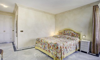 Appartement spacieux avec vue panoramique sur la mer à vendre, dans un complexe prestigieux sur le Golden Mile, Marbella 13168 