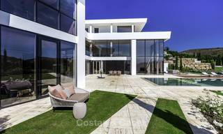Superbe villa contemporaine de luxe à vendre en première ligne de golf dans un quartier exclusif, Benahavis, Marbella 13416 