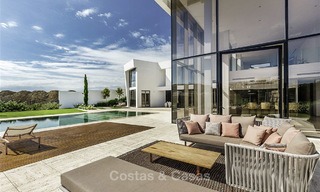Superbe villa contemporaine de luxe à vendre en première ligne de golf dans un quartier exclusif, Benahavis, Marbella 13433 