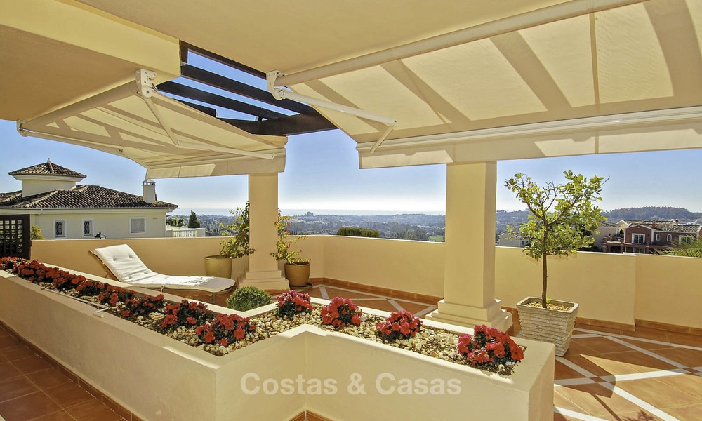 Albatross Hill: Appartements et penthouses de luxe spacieux avec vue sur la mer à vendre à Nueva Andalucia, Marbella 13394