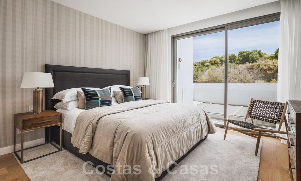 Nouvelles villas de luxe modernes à vendre sur le New Golden Mile, entre Marbella et Estepona 43074