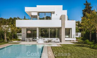 Nouvelles villas de luxe modernes à vendre sur le New Golden Mile, entre Marbella et Estepona 43096 