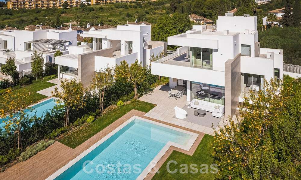 Nouvelles villas de luxe modernes à vendre sur le New Golden Mile, entre Marbella et Estepona 43099