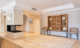Penthouse appartement de luxe à vendre, situé sur le Golden Mile entre le centre de Marbella et Puerto Banus 13556 