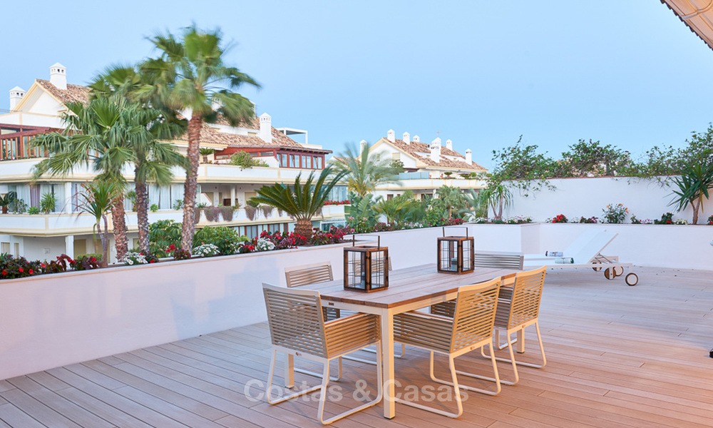 Penthouse appartement de luxe à vendre, situé sur le Golden Mile entre le centre de Marbella et Puerto Banus 13575