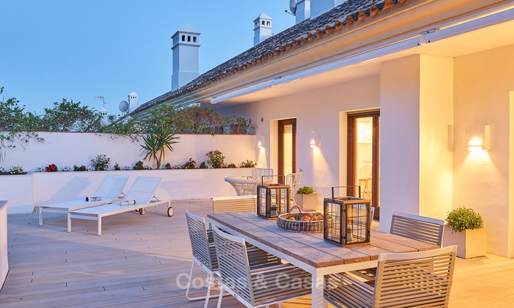 Penthouse appartement de luxe à vendre, situé sur le Golden Mile entre le centre de Marbella et Puerto Banus 13576