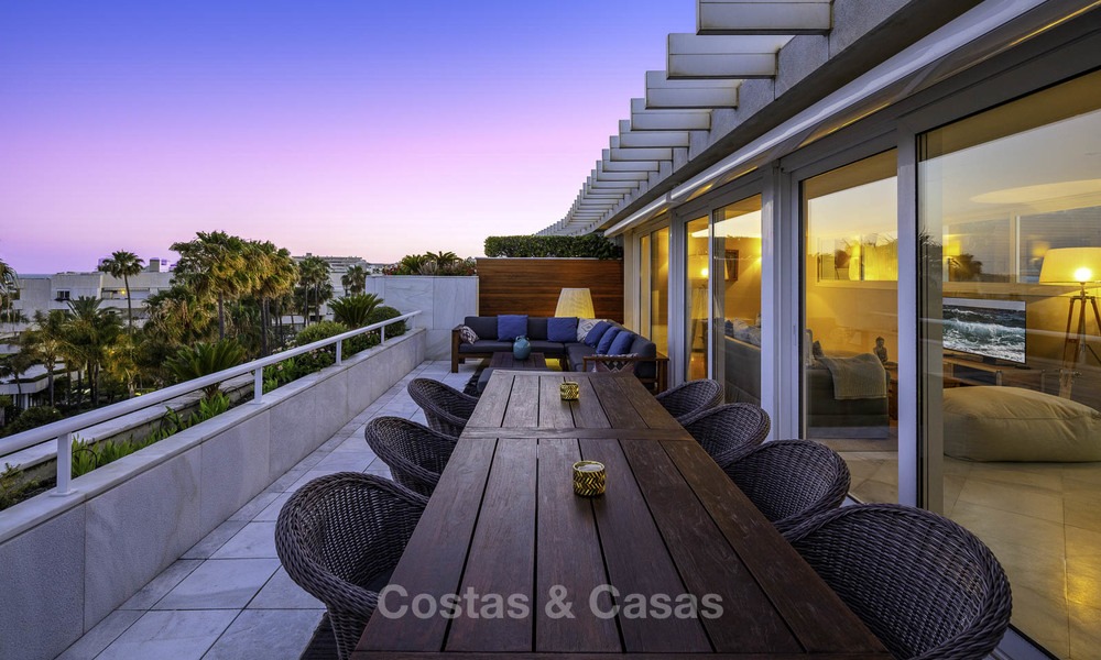 Penthouse très luxueux en duplex de 4 chambres à vendre dans un complexe exclusif en bord de mer, Puerto Banus, Marbella 13650