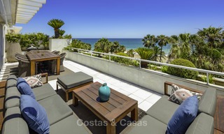 Penthouse très luxueux en duplex de 4 chambres à vendre dans un complexe exclusif en bord de mer, Puerto Banus, Marbella 13659 
