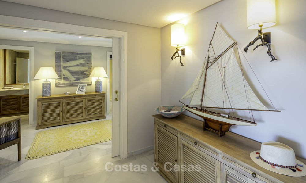 Penthouse très luxueux en duplex de 4 chambres à vendre dans un complexe exclusif en bord de mer, Puerto Banus, Marbella 13667