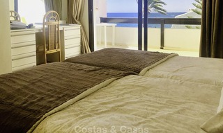Opportunité : Merveilleuse maison de ville en première ligne de plage avec vue imprenable sur la mer à vendre sur la prestigieuse Golden Mile, Marbella 13696 