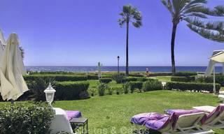 Opportunité : Merveilleuse maison de ville en première ligne de plage avec vue imprenable sur la mer à vendre sur la prestigieuse Golden Mile, Marbella 13709 