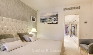 Charmant appartement haut de gamme en bord de mer à vendre dans une urbanisation élégante, Estepona Est, Marbella 13914 