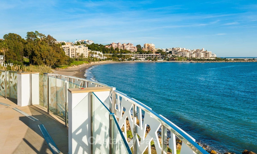 Doncella Beach: Appartements et penthouses exclusifs en première ligne de plage à vendre à Estepona 14041