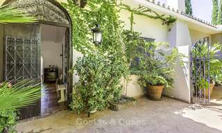 Charmante villa rénovée de style méditerranéen avec vue sur la mer à vendre, Benahavis - Marbella 14127 