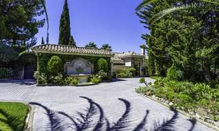 Charmante villa rénovée de style méditerranéen avec vue sur la mer à vendre, Benahavis - Marbella 14129 
