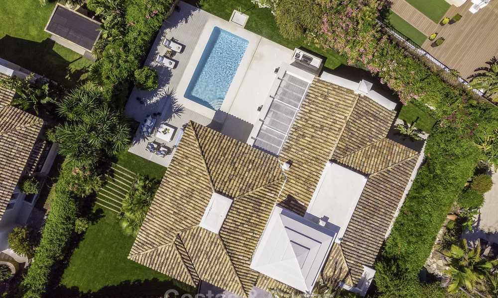 Elégante et luxueuse villa de style méditerranéen à vendre, entièrement rénovée, dans la Vallée du Golf de Nueva Andalucía, Marbella 14218