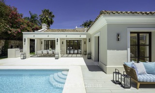 Elégante et luxueuse villa de style méditerranéen à vendre, entièrement rénovée, dans la Vallée du Golf de Nueva Andalucía, Marbella 14231 
