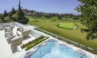 Merveilleuse villa de luxe entièrement rénovée à vendre, directement sur le golf, Nueva Andalucia, Marbella 14251 