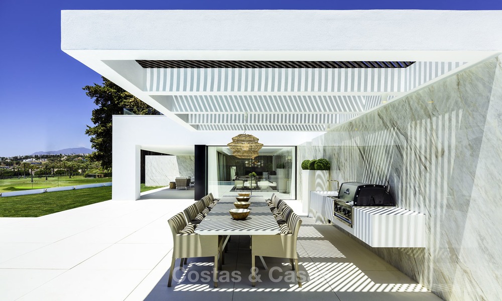 Merveilleuse villa de luxe entièrement rénovée à vendre, directement sur le golf, Nueva Andalucia, Marbella 14258