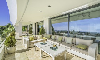 Superbe penthouse duplex de luxe de 5 chambres avec vue panoramique sur la mer à vendre à Sierra Blanca sur le Golden Mile, Marbella 14278 
