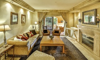 Bel appartement de jardin à vendre dans un complexe prestigieux de la Sierra Blanca sur le Golden Mile à Marbella. 14365 