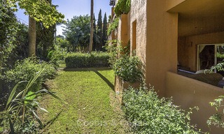 Bel appartement de jardin à vendre dans un complexe prestigieux de la Sierra Blanca sur le Golden Mile à Marbella. 14383 