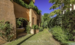 Bel appartement de jardin à vendre dans un complexe prestigieux de la Sierra Blanca sur le Golden Mile à Marbella. 14384 