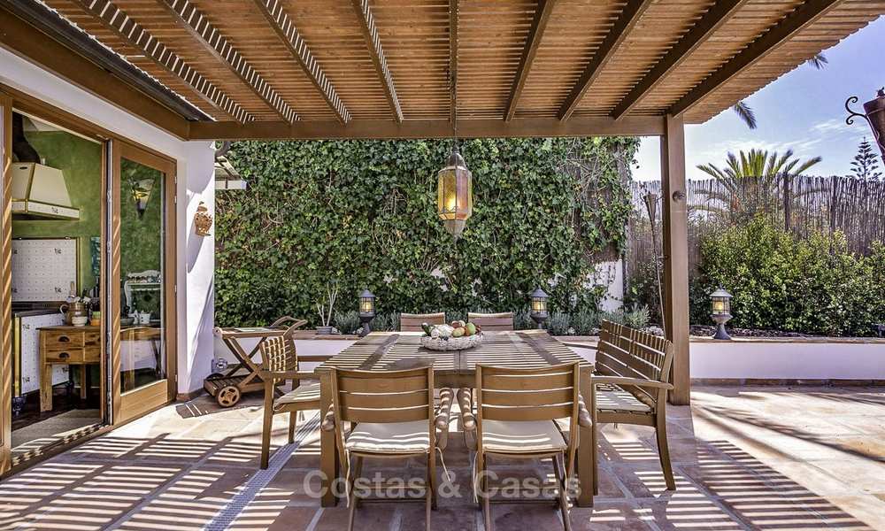 Charmante et très spacieuse villa de style méditerranéen à vendre, à quelques pas de la plage, Marbella Est, Marbella, Marbella 14497
