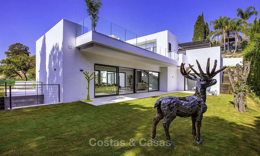 Prêt à emménager, villa moderne neuve à vendre, proche de la Golf Valley, Benahavis, Marbella 14615