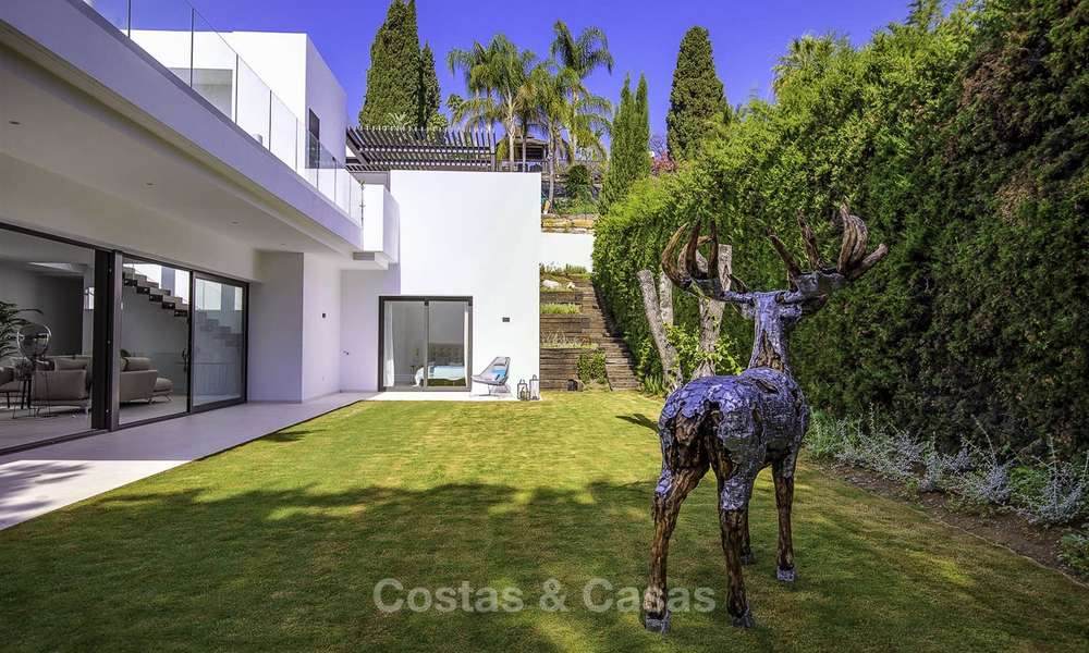Prêt à emménager, villa moderne neuve à vendre, proche de la Golf Valley, Benahavis, Marbella 14639