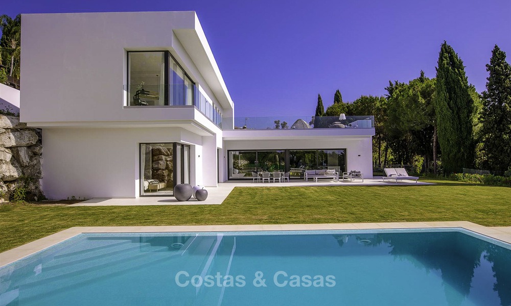 Prêt à emménager, villa moderne neuve à vendre, proche de la Golf Valley, Benahavis, Marbella 14642