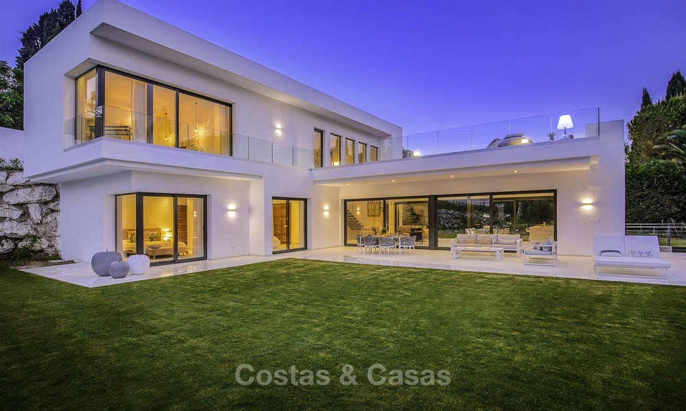 Prêt à emménager, villa moderne neuve à vendre, proche de la Golf Valley, Benahavis, Marbella 14644