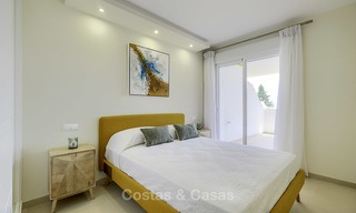 Appartement entièrement rénové en front de mer avec vue panoramique sur la mer à vendre, Mijas Costa 14647 