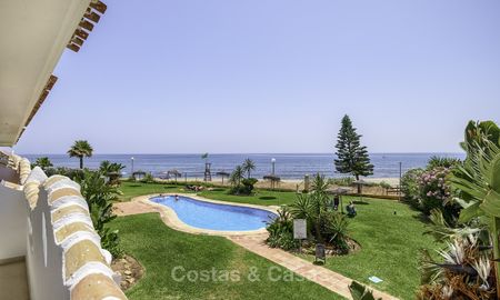Appartement entièrement rénové en front de mer avec vue panoramique sur la mer à vendre, Mijas Costa 14662