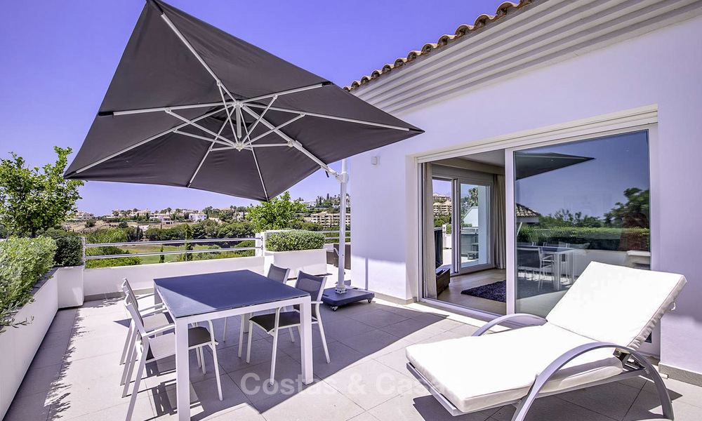 Elégante et très spacieuse villa moderne/classique à vendre sur un golf à Elviria, l'est de Marbella 14885