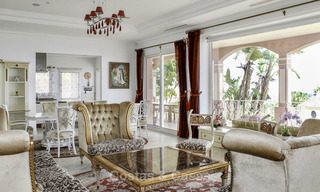 Majestueuse villa de luxe andalouse à vendre sur un grand terrain dans un complexe de golf exclusif, avec vue imprenable sur la mer - Benahavis, Marbella 15020 