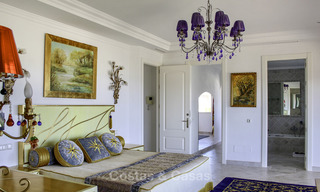 Majestueuse villa de luxe andalouse à vendre sur un grand terrain dans un complexe de golf exclusif, avec vue imprenable sur la mer - Benahavis, Marbella 15048 