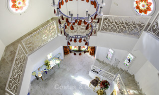 Majestueuse villa de luxe andalouse à vendre sur un grand terrain dans un complexe de golf exclusif, avec vue imprenable sur la mer - Benahavis, Marbella 15055 
