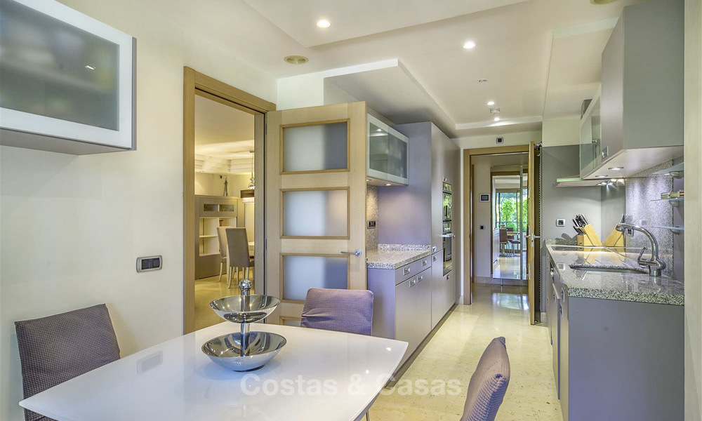 Très spacieux appartement de luxe moderne à vendre dans une urbanisation prestigieuse sur le Golden Mile, Marbella 15260