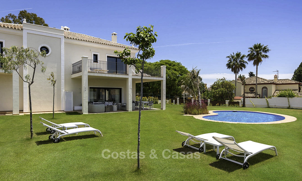 Villa de luxe moderne méditerranéenne, à deux pas de la plage à vendre, prête à emménager, San Pedro, Marbella 15502