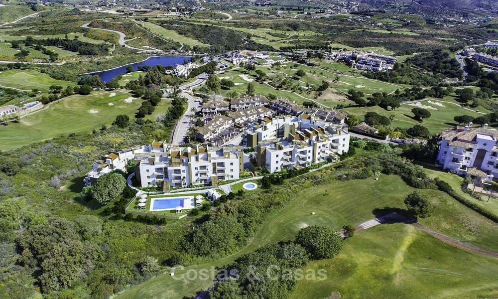 Appartements et penthouses de luxe modernes à vendre dans une station de golf réputée à Mijas, Costa del Sol 16655